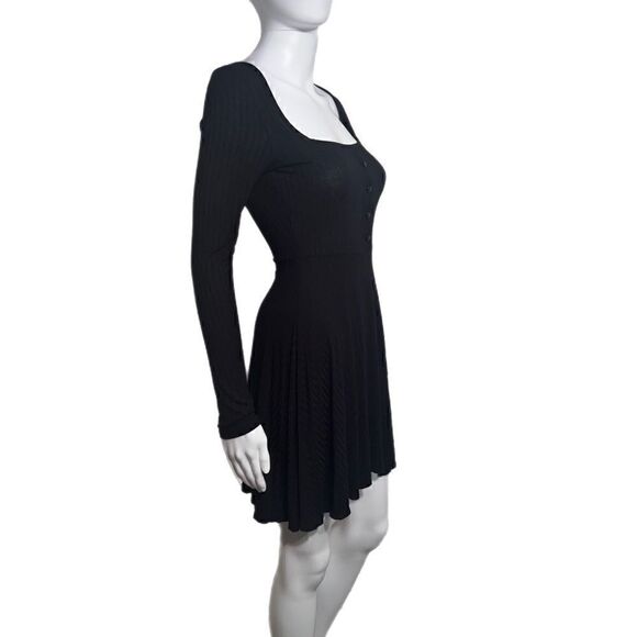 Lulu’s Alondra Black Long Sleeve Skater Dress - Picture 2 of 10
